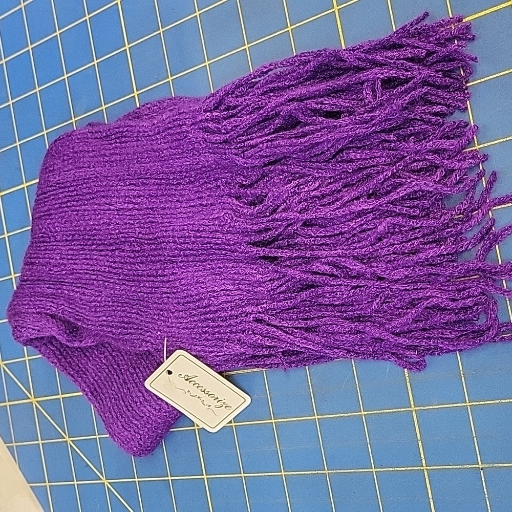 Knit 20" Scarf w 30" w Fringe New - Purple